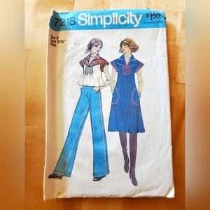 Vintage sewing pattern from 1975 Simplicity 7218 Misses' pullover Jumper or Top.